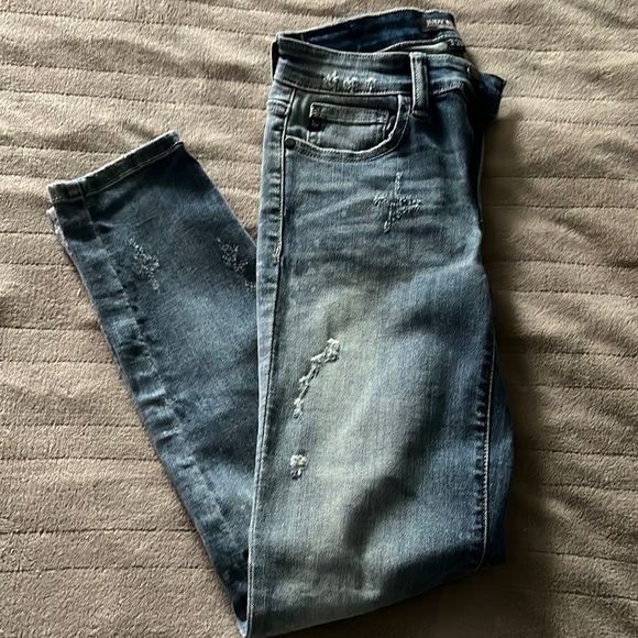 Judy Blue Relaxed Fit Jeans - Picture 1 of 4